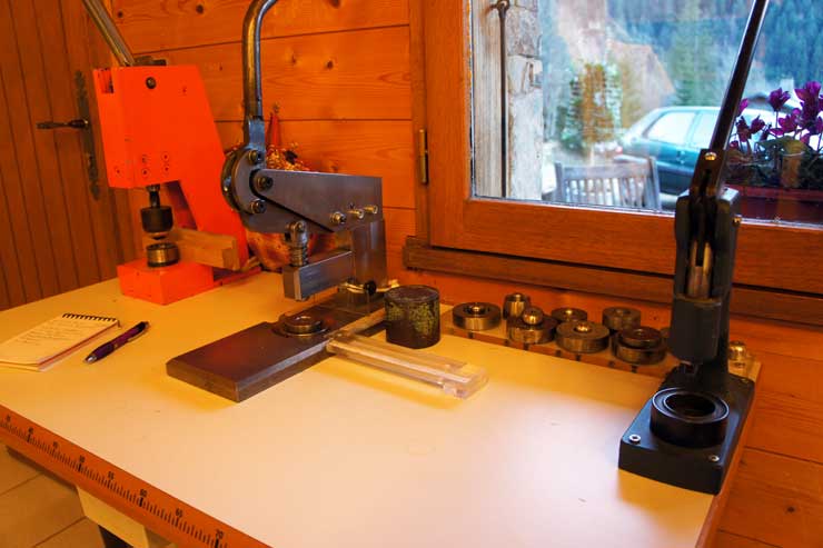 confection sur mesure avec oeillets